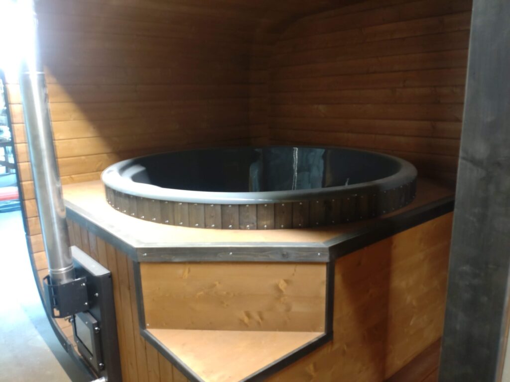 SPA-sauna kümblustünn